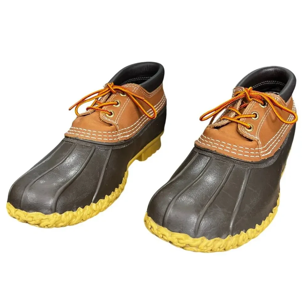 L.L.Bean step confidently